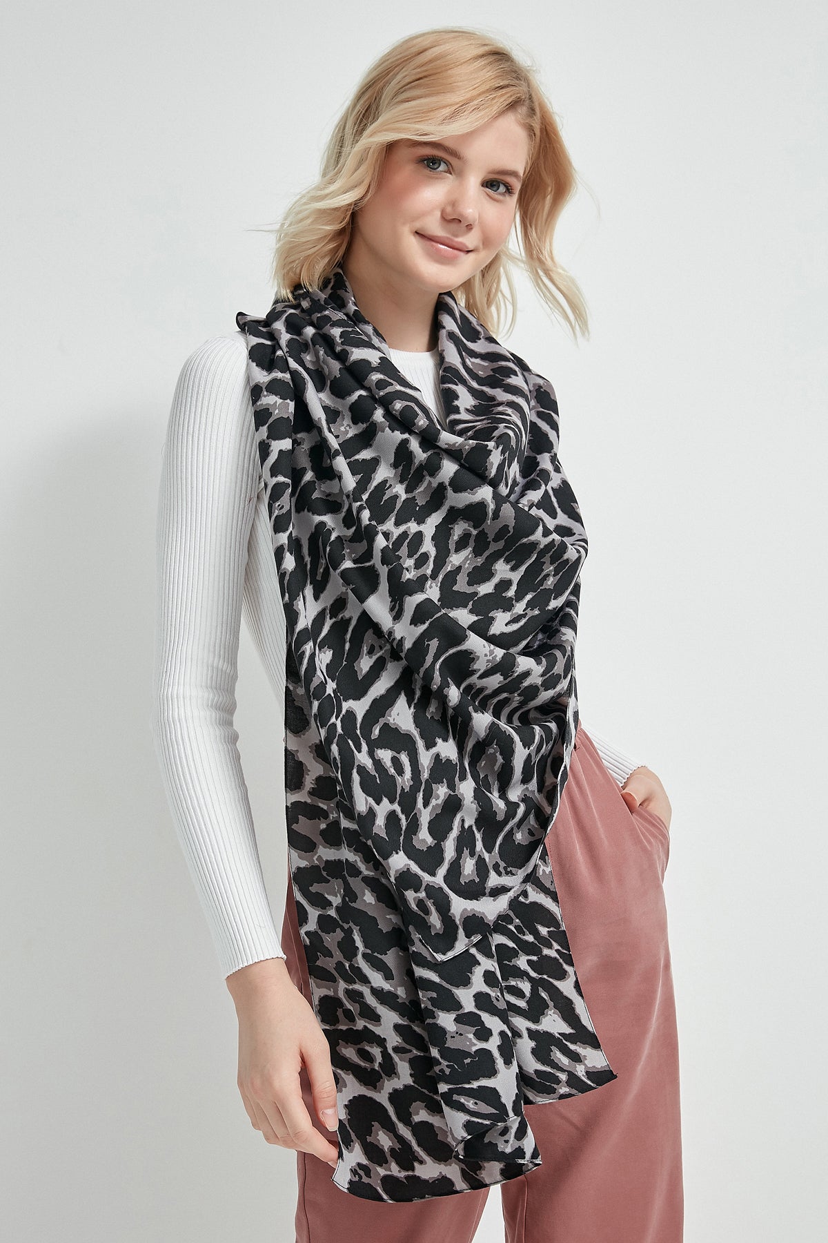10862 - Onyx Panther